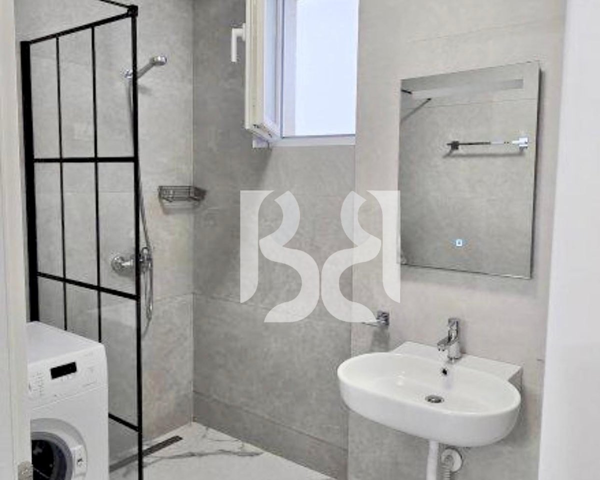 JEPET ME QERA APARTAMENT TOTALISHT I MOBILUAR – LIQENI I THATË (KOMPLEKSI FZ CONSTRUCTION)