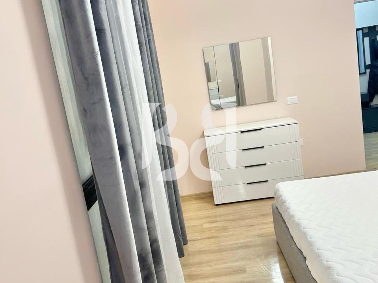 APARTAMENT 1+1 ME QIRA TEK BULEVARDI I RI*
