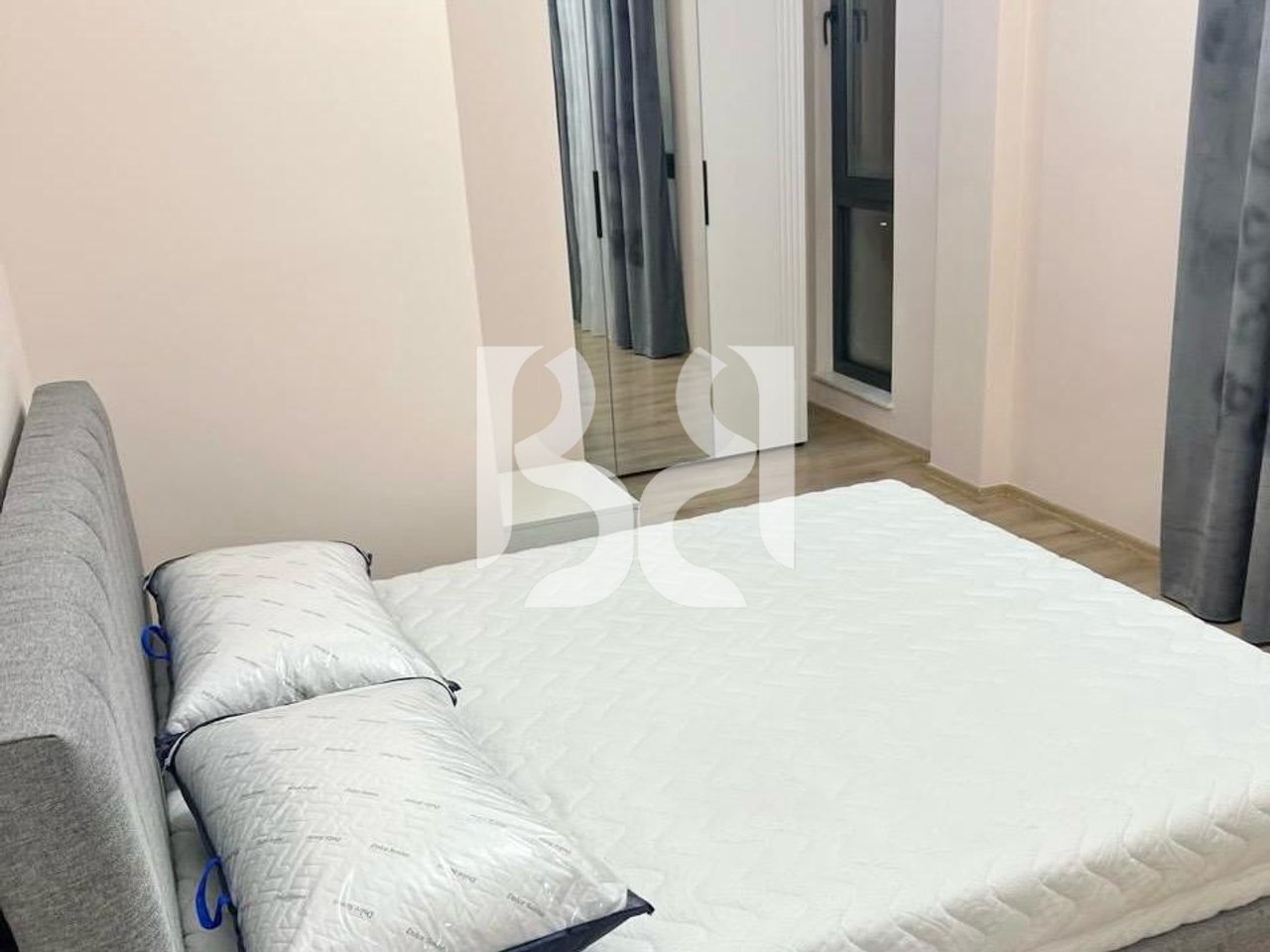 APARTAMENT 1+1 ME QIRA TEK BULEVARDI I RI*