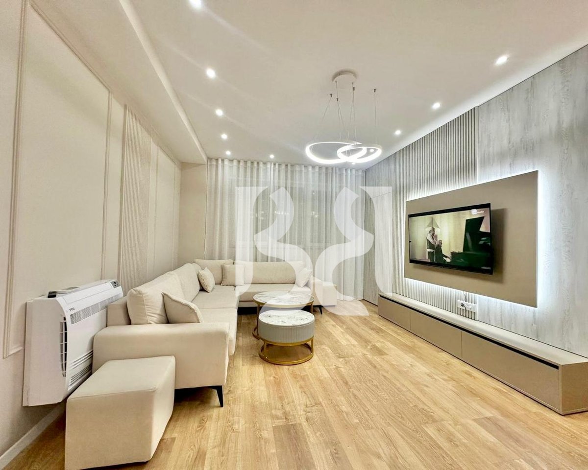 JEPET ME QIRA APARTAMENT 2+1+2 – SHKOLLA E KUQE, TIRANË