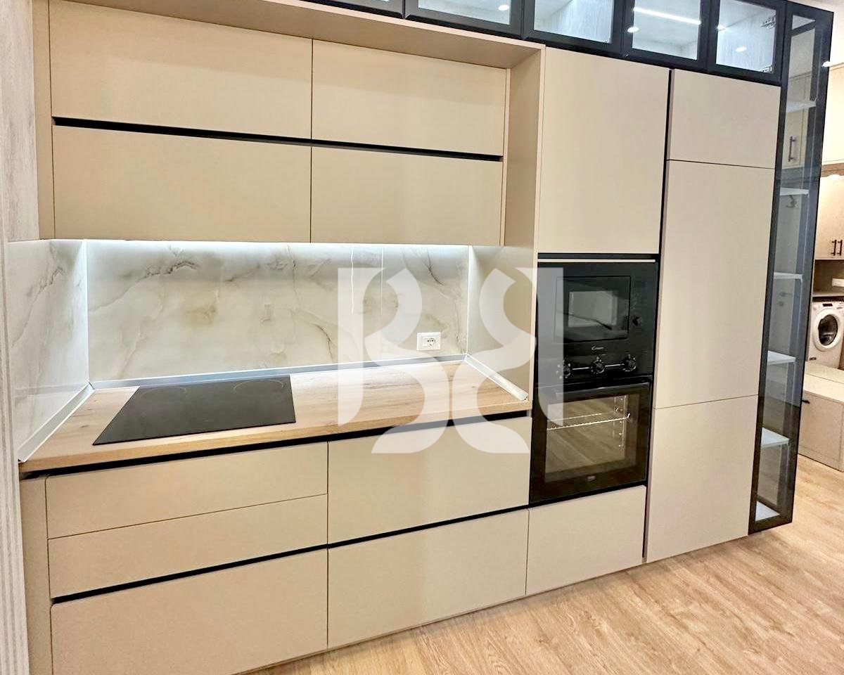 JEPET ME QIRA APARTAMENT 2+1+2 – SHKOLLA E KUQE, TIRANË