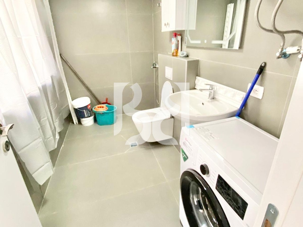 APPARTAMENTO 2+1+3 BAGNI+VERANDA IN AFFITTO, LAGO ASCIUTTO