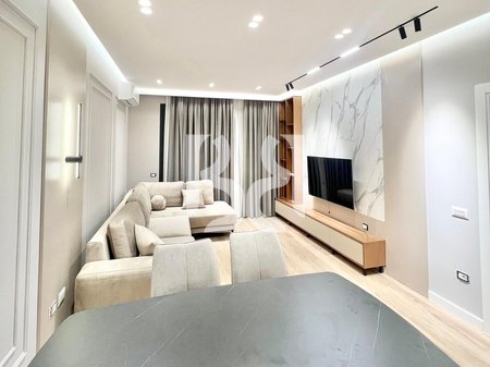 Apartament Luksoz 1+1 për Qira – Ndërtim i Ri pranë Liqenit të Thatë