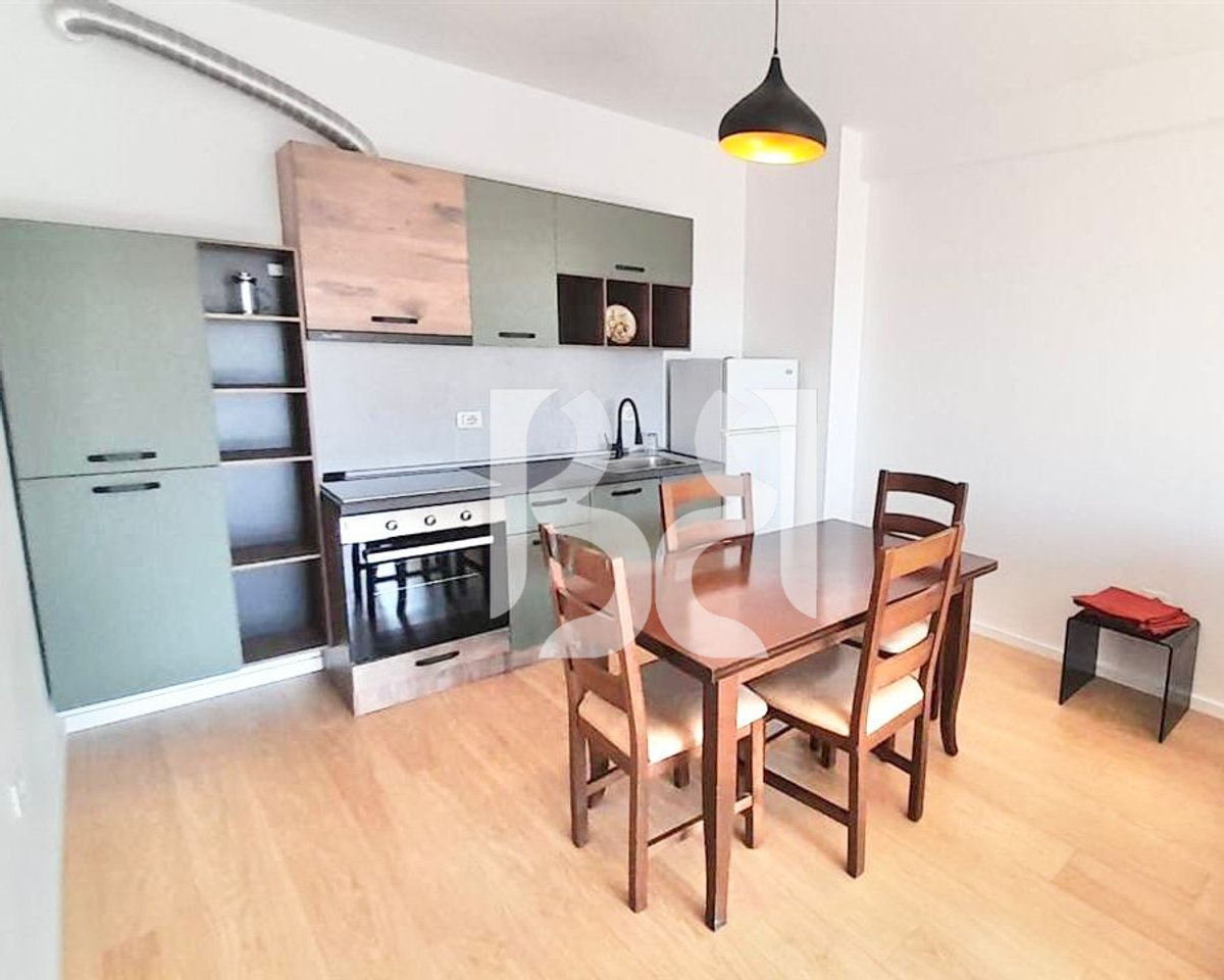 Apartament 1+1 me Qira në Bllok – Tiranë | Lokacion Premium
