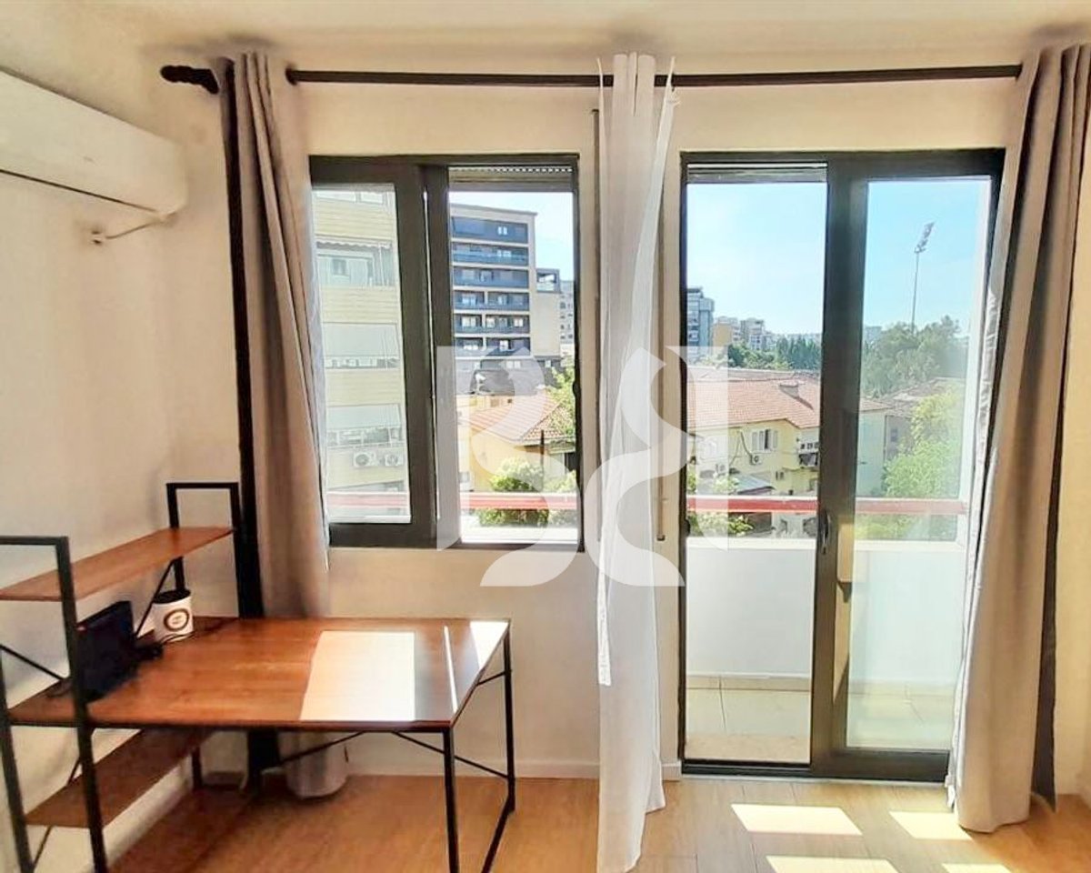 Apartament 1+1 me Qira në Bllok – Tiranë | Lokacion Premium