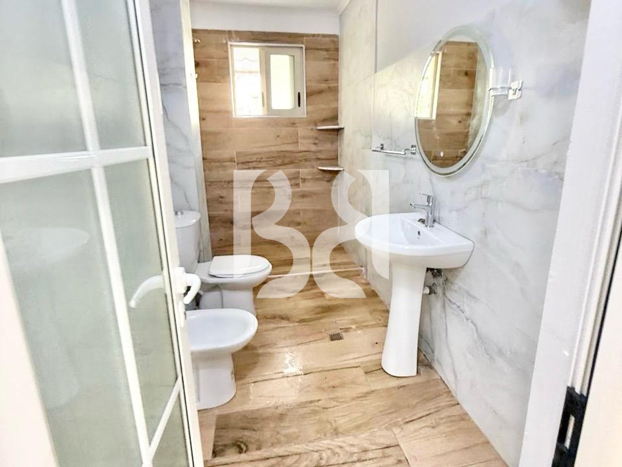 *APPARTAMENTO IN VENDITA 2+1 IN VIA ALI DEMI VICINO AL NUOVO MERCATO ELETTRICO