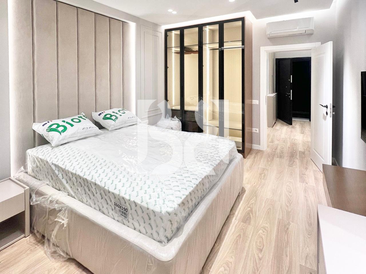 Apartament Luksoz 1+1 për Qira – Ndërtim i Ri pranë Liqenit të Thatë