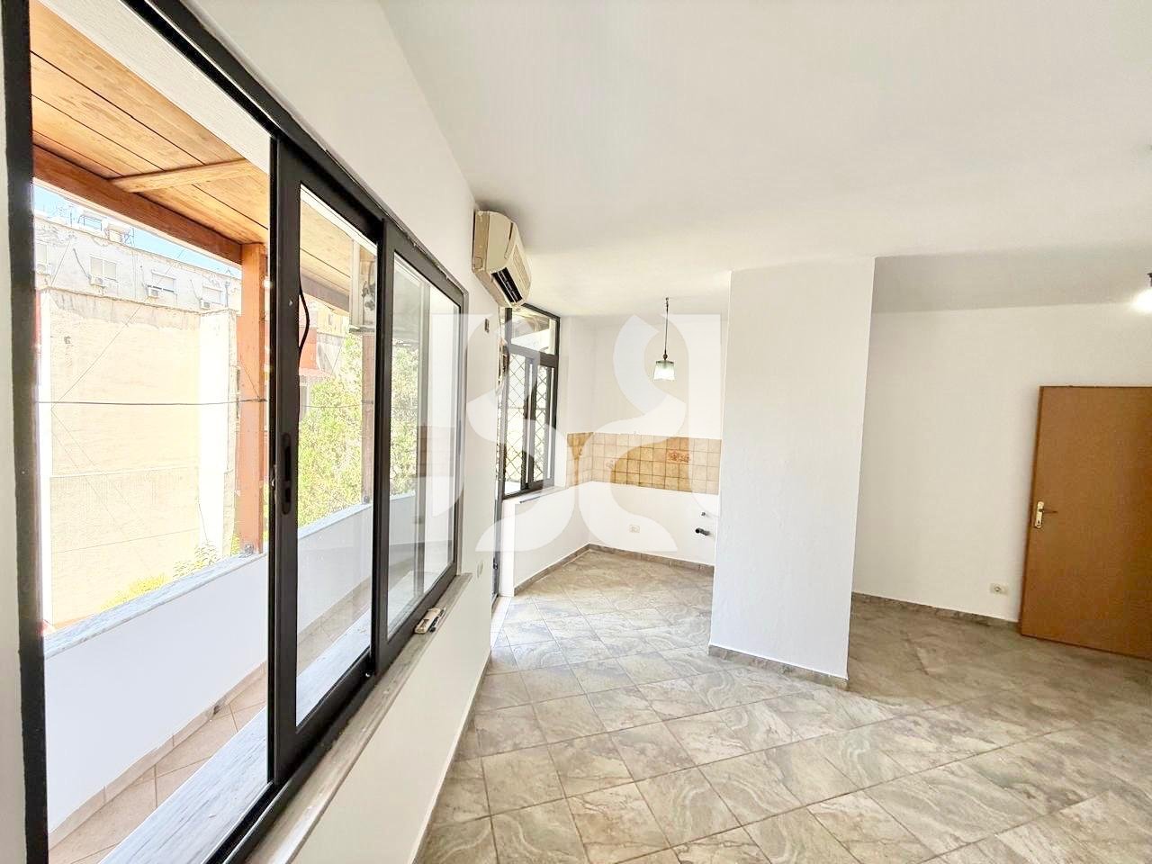 *GARSONIERE PRANE NEW BAZAAR, E PERSHTATSHME PER B&B