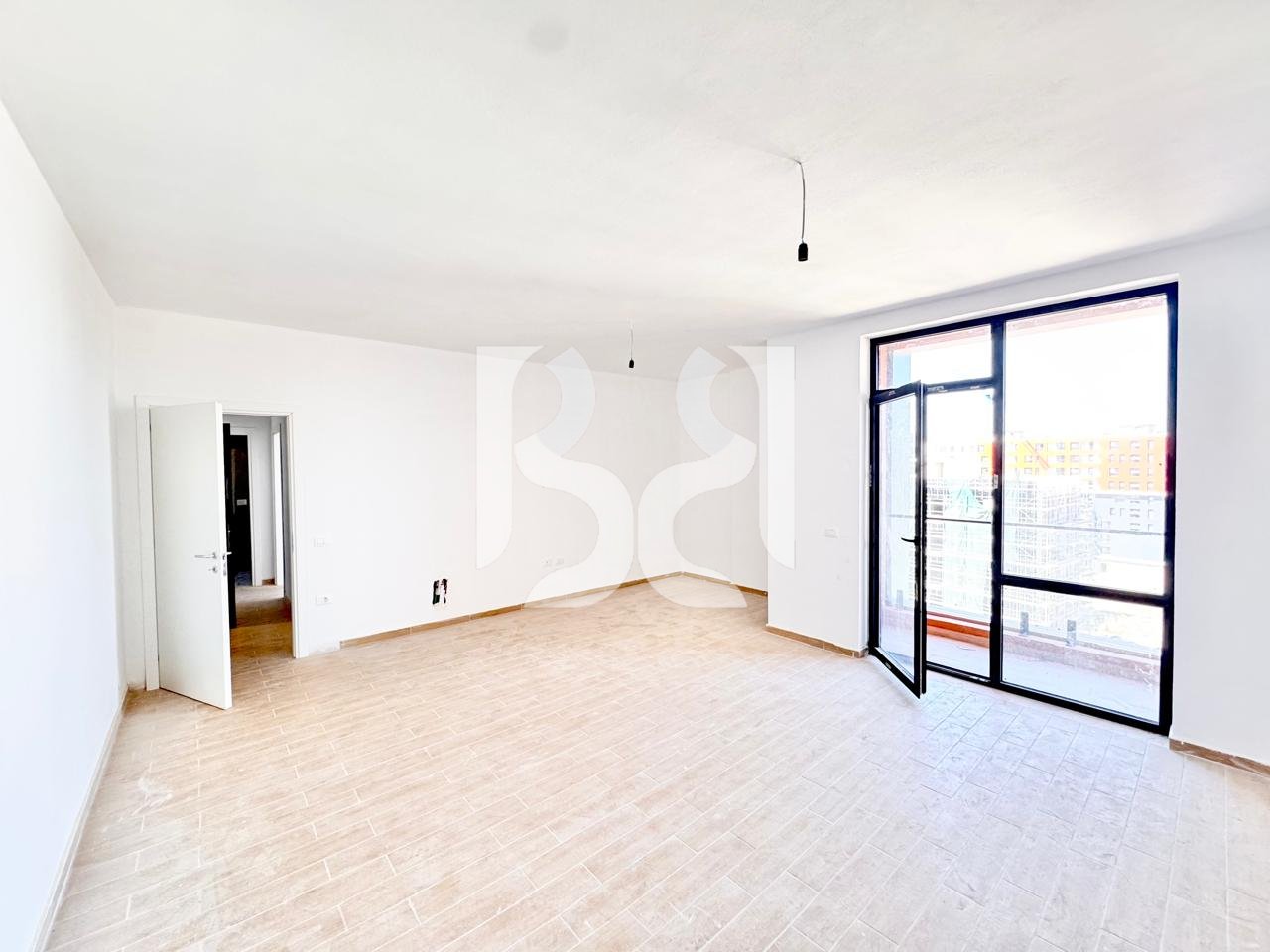 SHITET APARTAMENT 1+1 ME BALLKON - RRUGA JORDAN MISJA