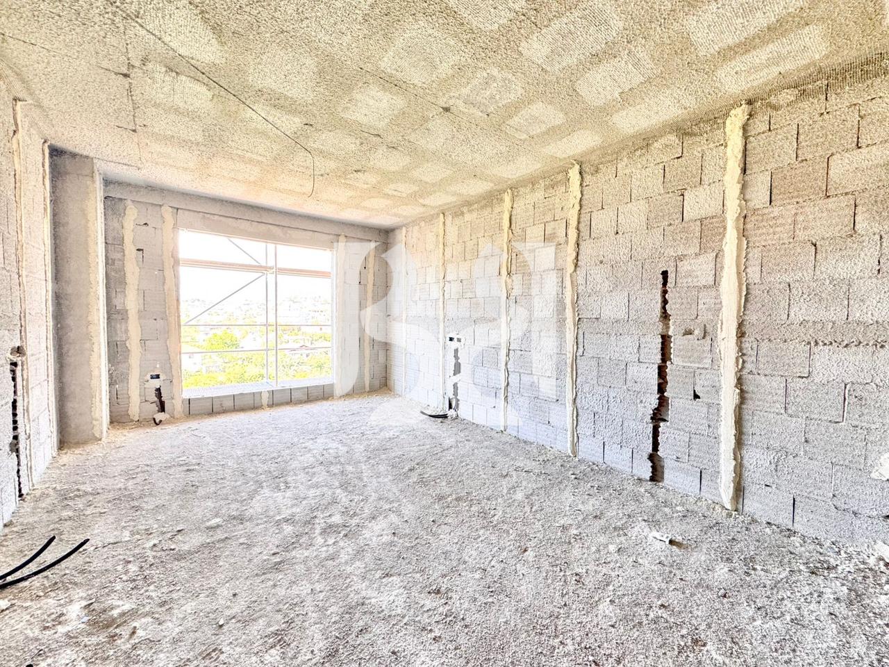 APARTAMENT 2+1 NE SHITJE ME KREDI NE PASKUQAN
