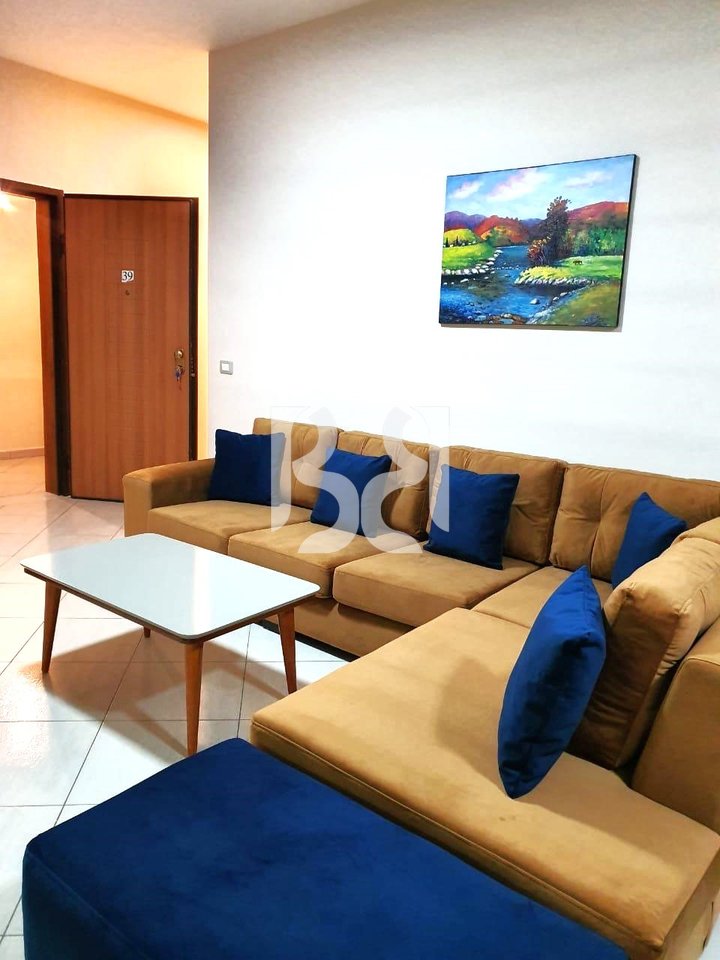 APARTAMANET 2+1+2 NE SHITJE, PALLATI CREDINS, PRANE KOMPLEKSIT DELIJORGJI