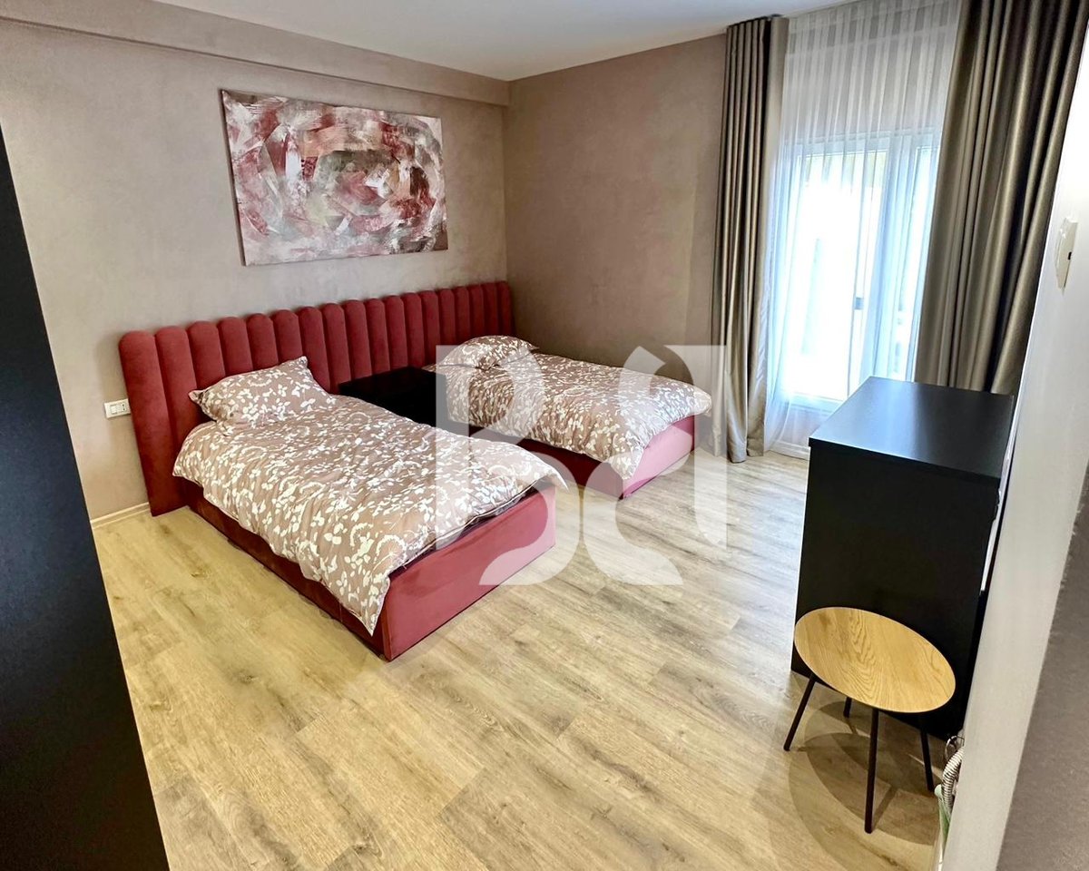 APARTAMENT ME QIRA 3 +1+2+POST PARKIMI NE FARKE /LAKE LAND  – Mobilim Modern dhe Vendndodhje Strategjike*