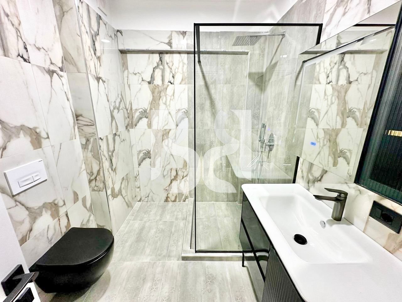 APARTAMENT ME QIRA 2 +1+2+POST PARKIMI NE LIQENIN E FARKES /LAKE LAND  – Mobilim Modern dhe Vendndodhje Strategjike*