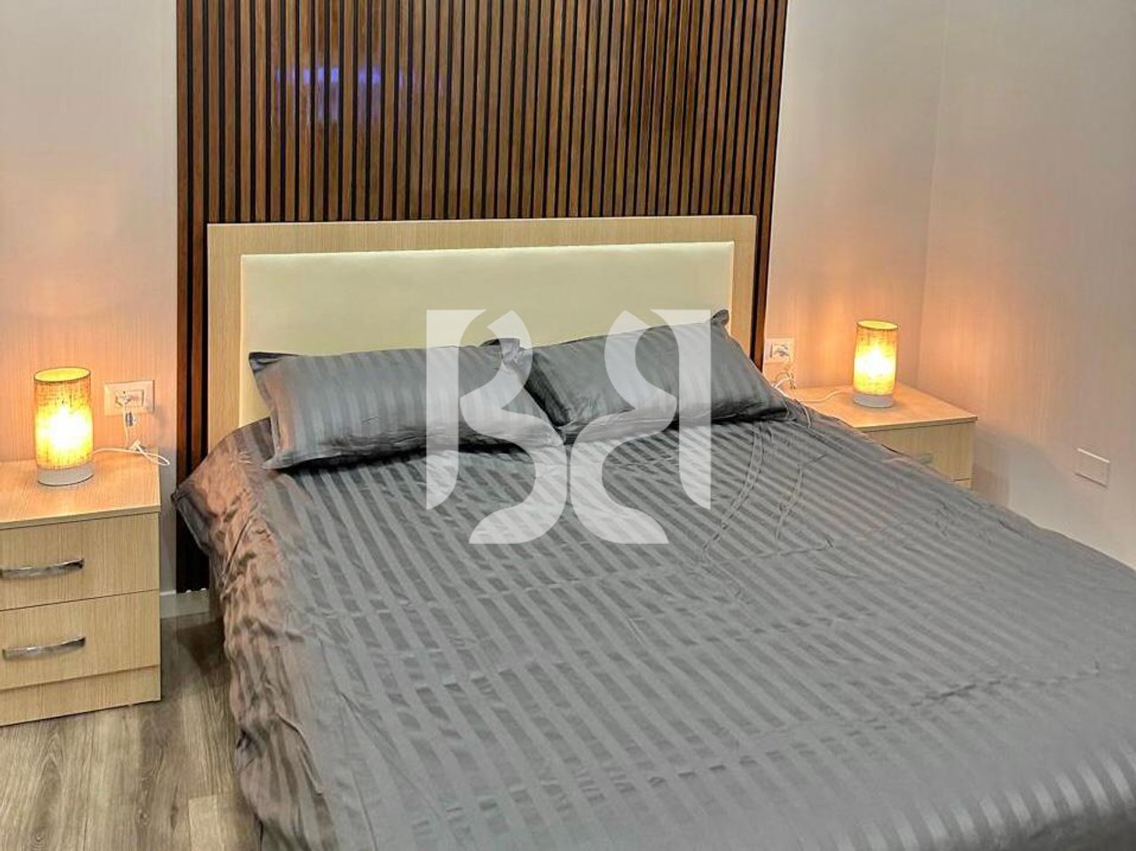 APARTMENT 1+1 FOR RENT NEAR PAZARI I RI, QEMAL STAFA STREET