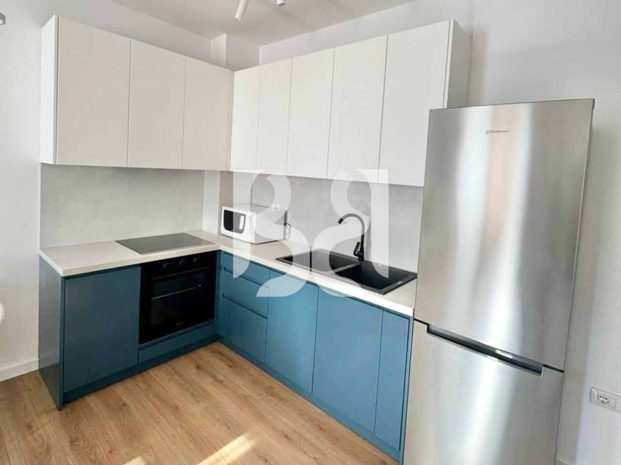 APARTAMENT 3+1 ME QIRA ISH FUSHA E AVIACIONIT