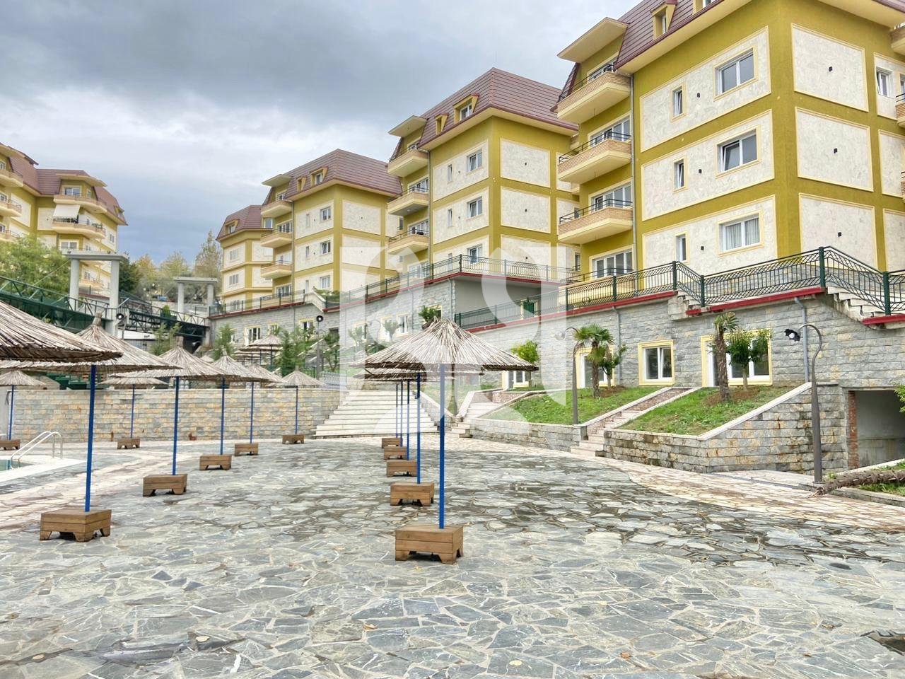 APARTAMENT 1+1 NE SHITJE LAKELAND FARKE*