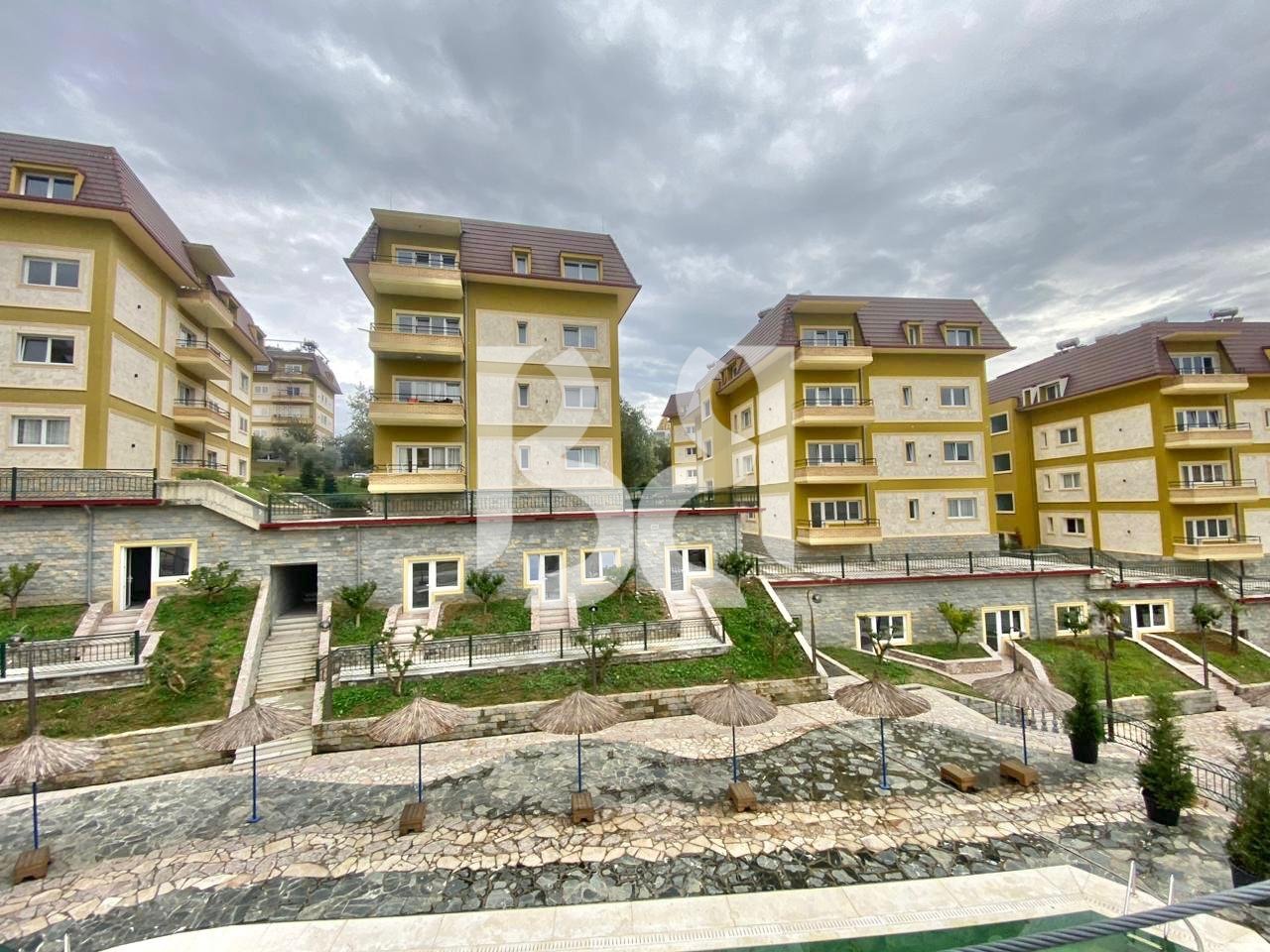 APARTAMENT 1+1 NE SHITJE LAKELAND FARKE*