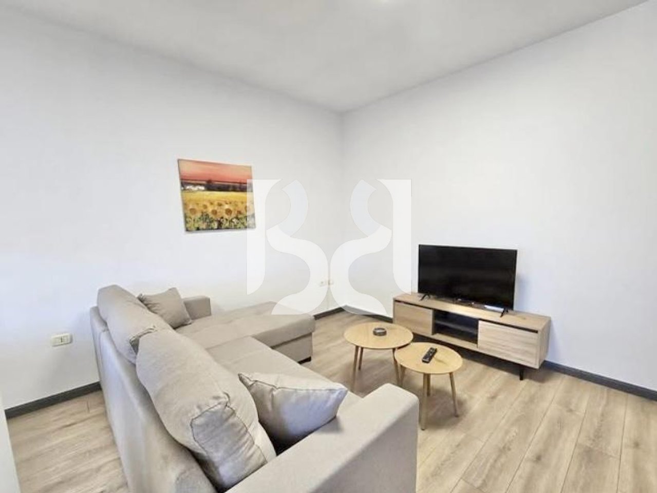 Apartament 2+1 me Qira në Komunën e Parisit Lokacion Premium**