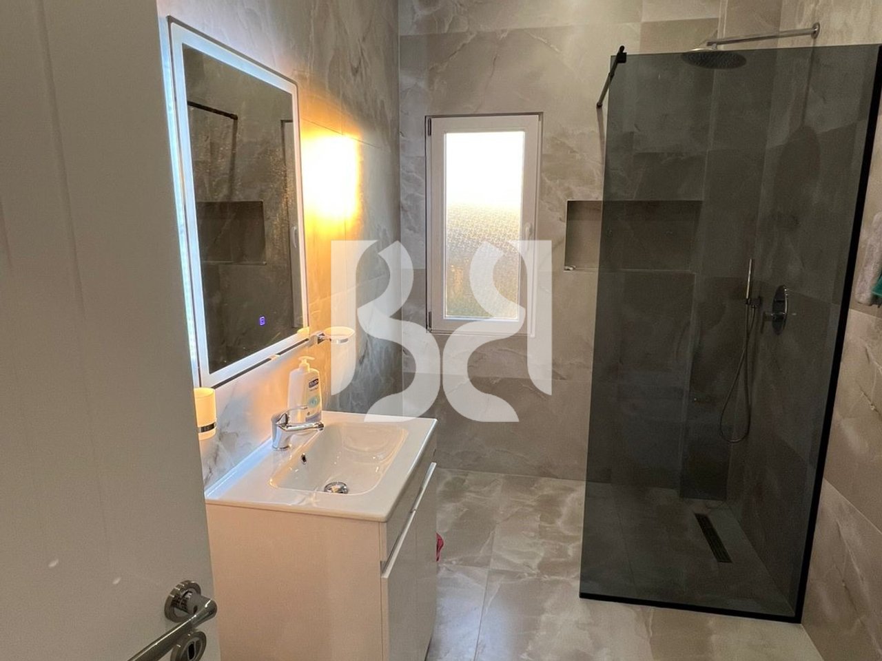 APPARTAMENTO IN AFFITTO 1+1 A FARKE / LAKE LAND – Arredamento Moderno e Posizione Strategica*