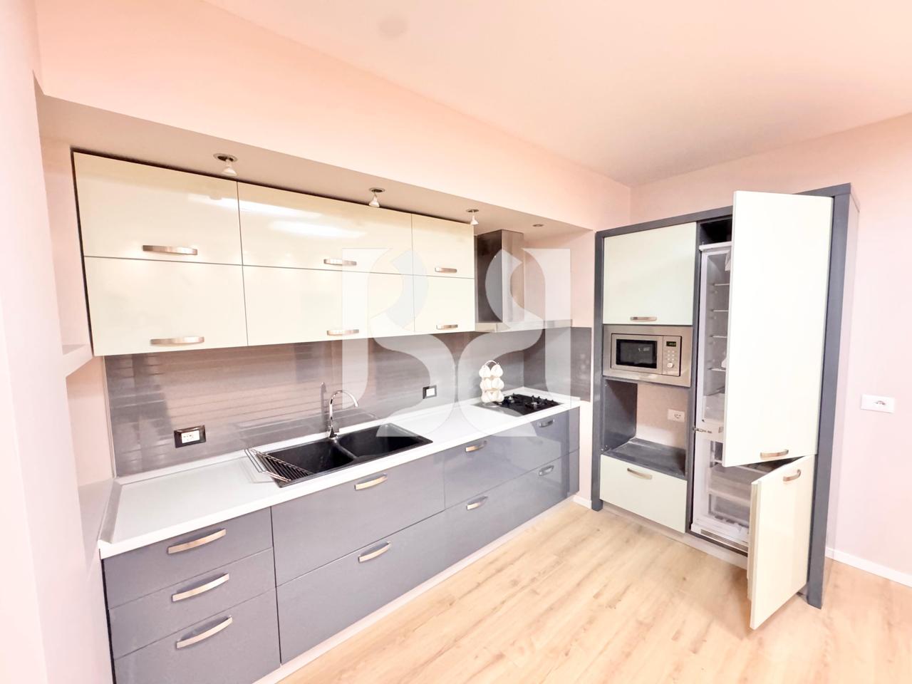 APARTAMENT 2+1+POST PARKIMI NE SHITJE KOMPLEKSI KOLOMBO