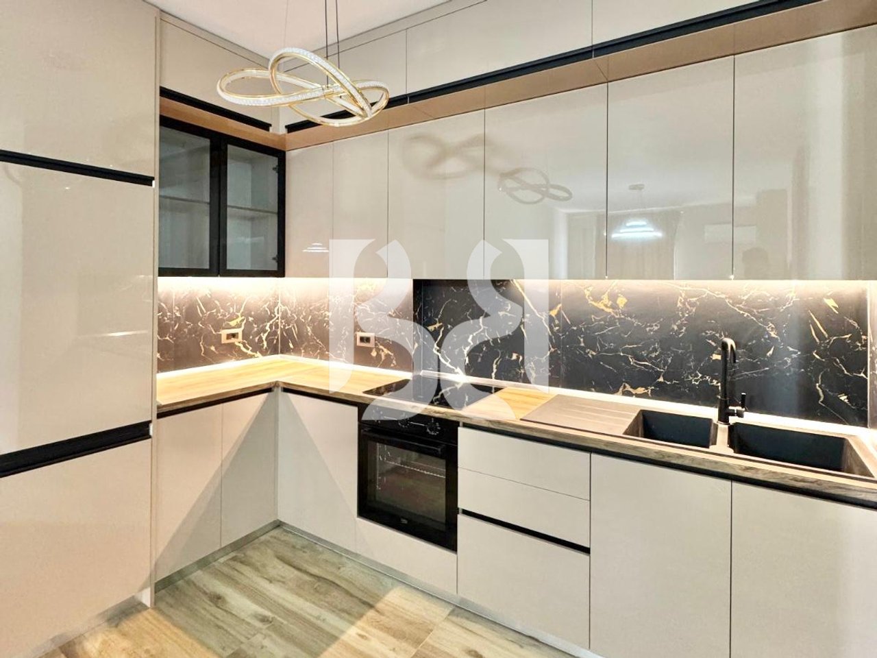 APPARTAMENTO IN AFFITTO 1+1+BALCONE VICINO PIAZZA 21 VIA KAVAJES