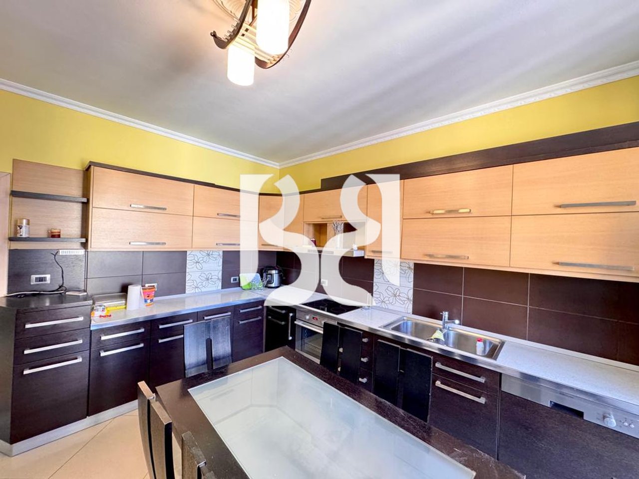 APARTMENT FOR RENT IN ASTIR 3+1+2 WITH GARAGE NEAR PARK HOTEL*