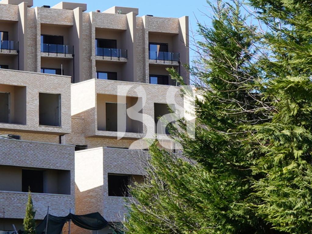 TRIPLEX LUKSOZE ME VERANDË PANORAMIKE – JETESË ELITARE NË PRIVATËSI TOTALE