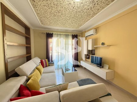 IN AFFITTO APPARTAMENTO 1+1 NEL COMUNE DI PARIGI