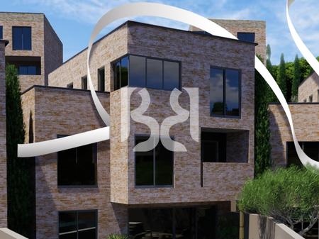 VILË LUKSOZE ME PISHINË PRIVATE & VERANDË PANORAMIKE – JETESË ELITARE NË PRIVATËSI TOTALE