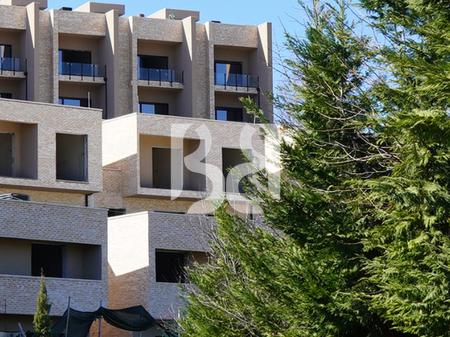 TRIPLEX LUKSOZE ME VERANDË PANORAMIKE – JETESË ELITARE NË PRIVATËSI TOTALE