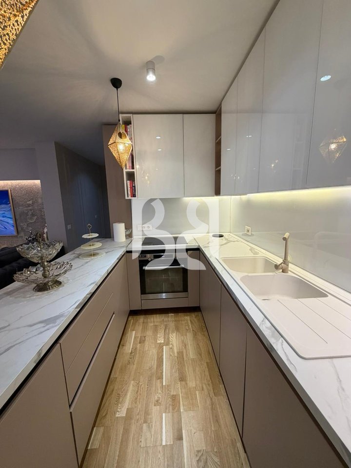 APARTAMENT PREMIUM 3+1+2 PRANË AIR ALBANIA – INVESTIM I SIGURT & LOKACION ELITAR