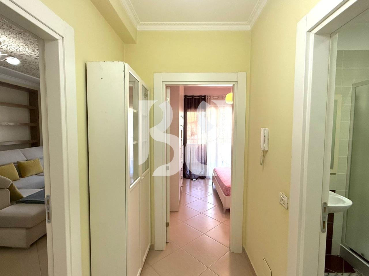 IN AFFITTO APPARTAMENTO 1+1 NEL COMUNE DI PARIGI