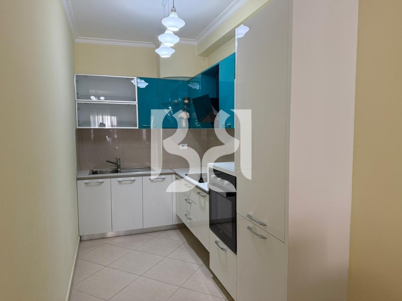 IN AFFITTO APPARTAMENTO 1+1 NEL COMUNE DI PARIGI