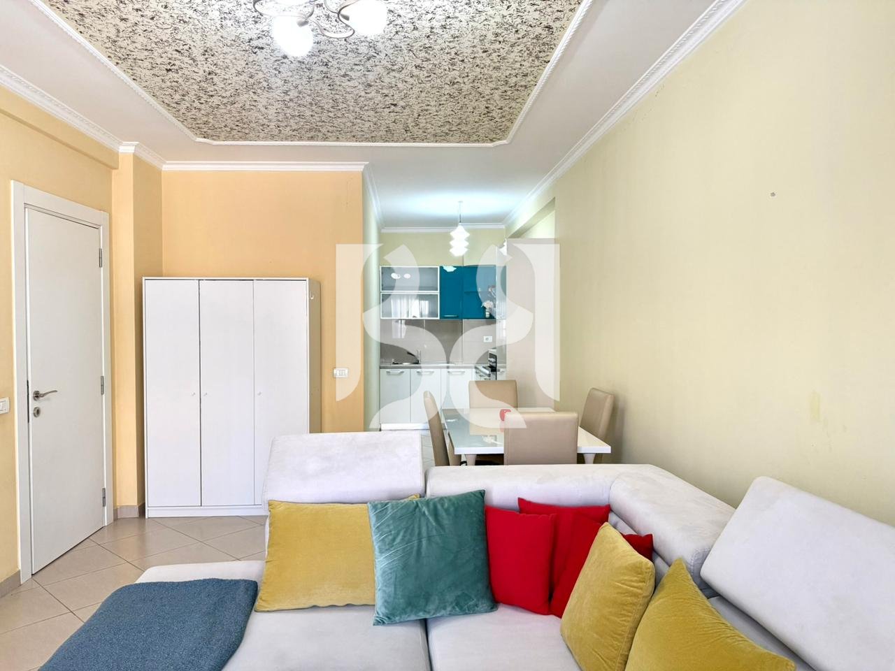 IN AFFITTO APPARTAMENTO 1+1 NEL COMUNE DI PARIGI