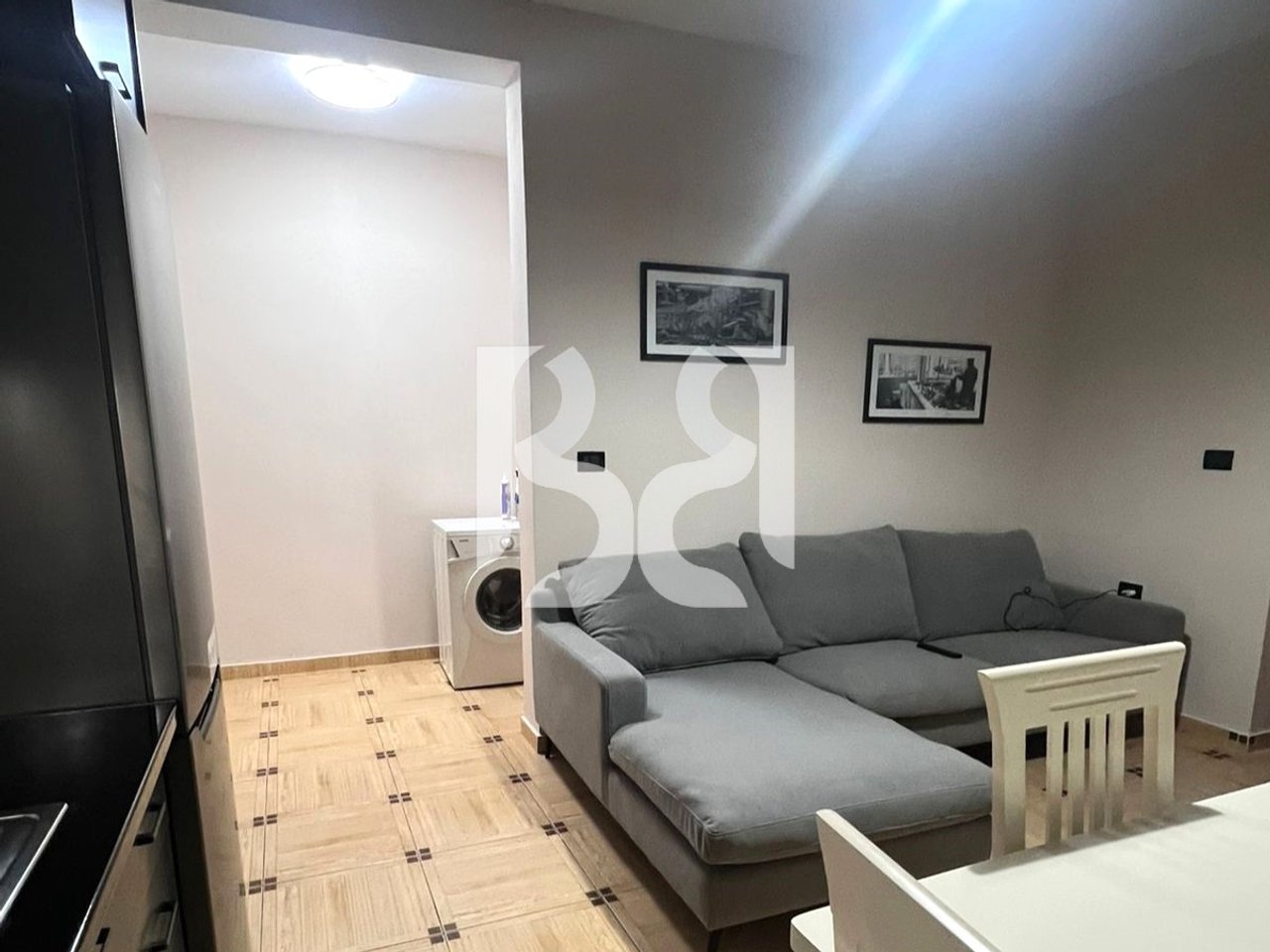 The 2nd floor of a private house is for rent.