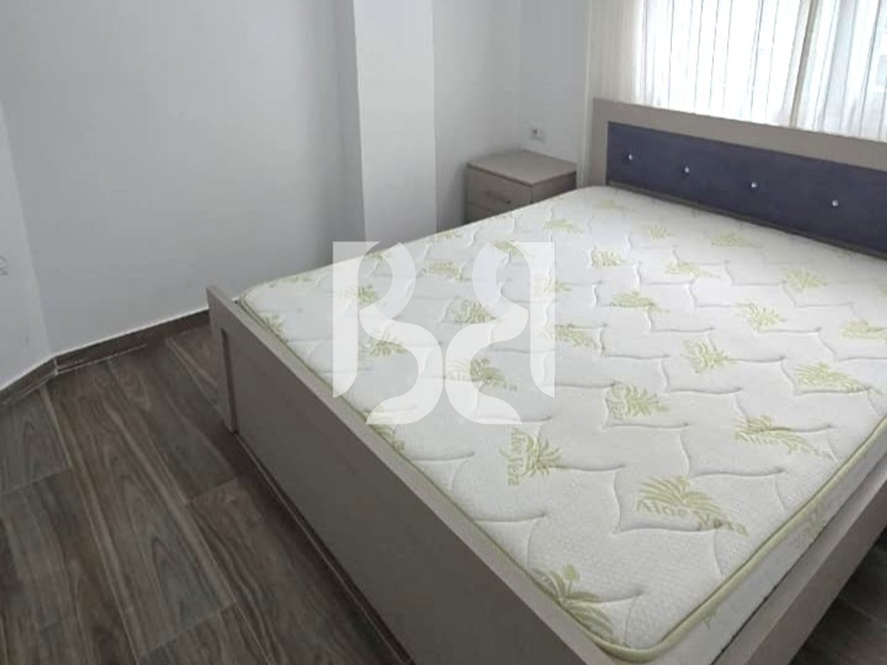 JEPET APARTAMENT 2+1 ME QIRA TEK RRUGA E DIBRES.