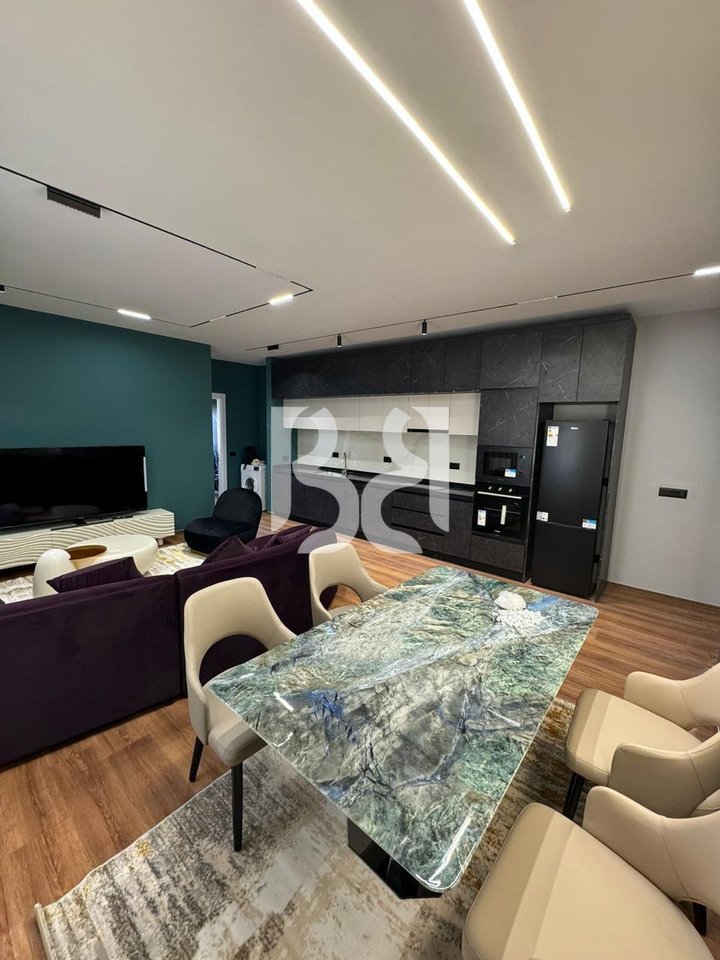 APARTAMENT ME QIRA 1+1+POST PARKIMI NE FARKE /LAKE LAND  – Mobilim Modern dhe Vendndodhje Strategjike*