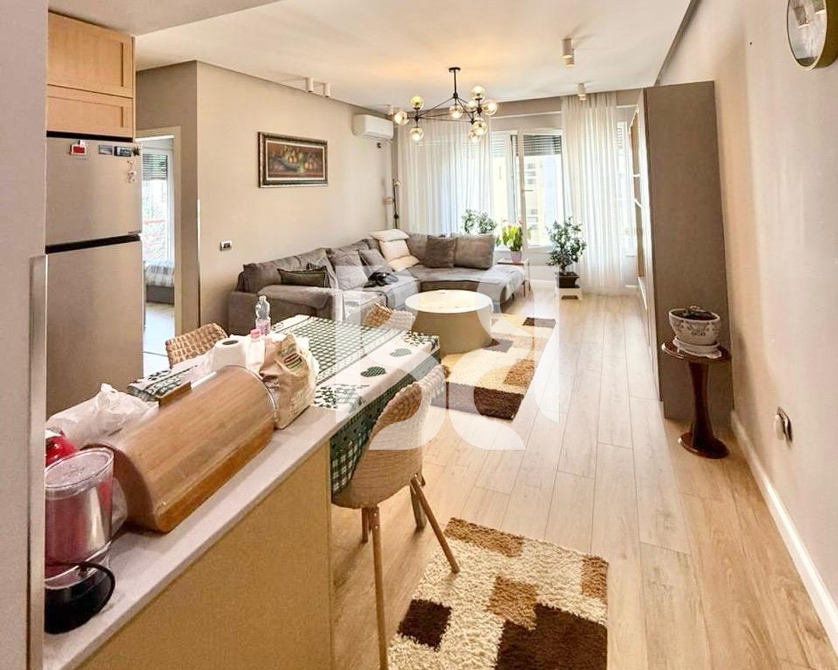 SHITET APARTAMENT 2+1+2 TEK LIQENI I THATE