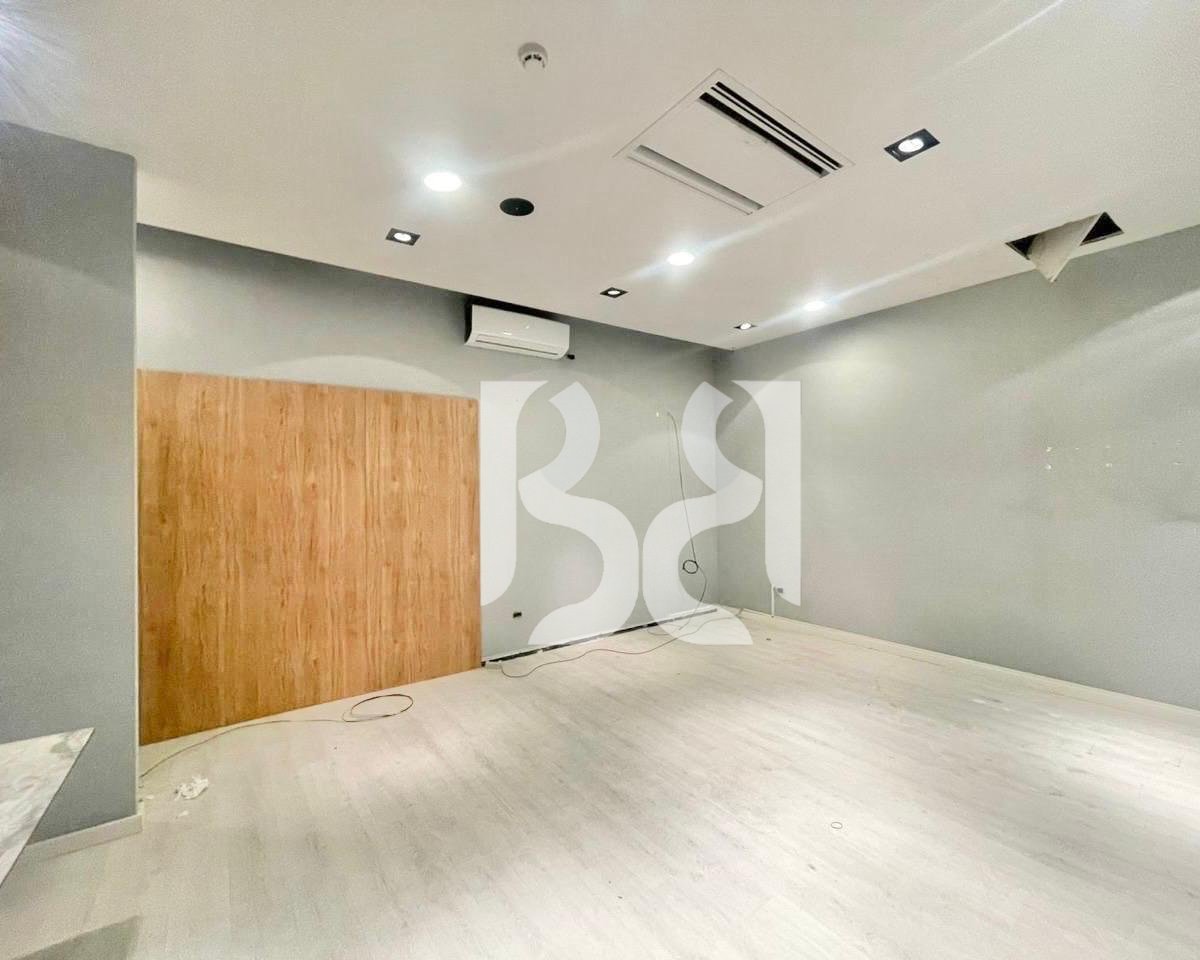 ROOM FOR RENT IN BLLOK NEAR THE UNIVERSITY BOOK