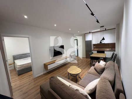 FOR RENT – 1+1 APARTMENT IN COMPLEX E88 DRITAN HOXHA STREET