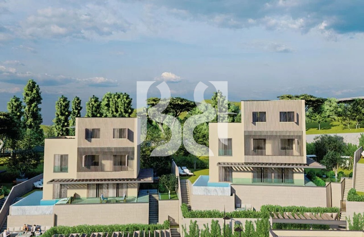 VILLA DI LUSSO CON PISCINA PRIVATA E VERANDA PANORAMICA – VITA D'ELEZIONE IN TOTALE PRIVACY