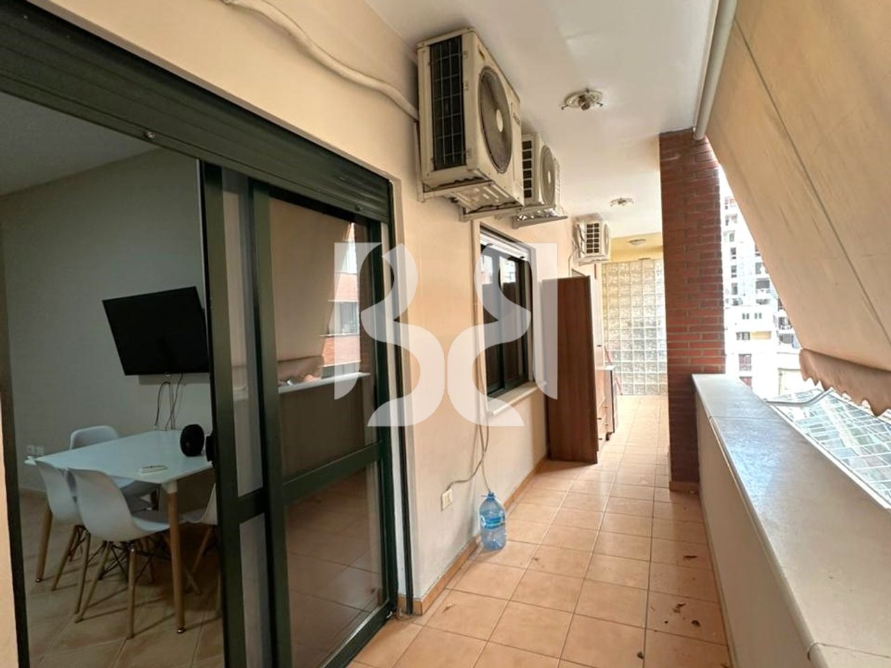 JEPET APARTAMENT 2+1+2 ME QIRA RRUGA BARRIKADAVE