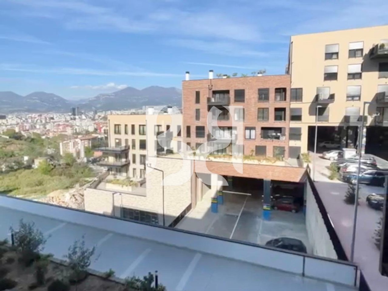 SHITET APARTAMENT 1+1 KODRA E DIELLIT 2*