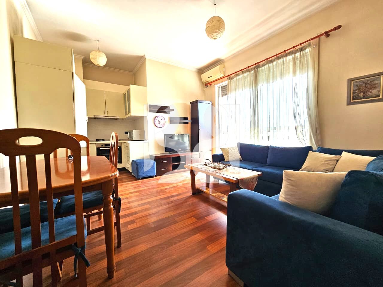 APARTAMENT 1+1 ME QIRA – PAZARI I RI