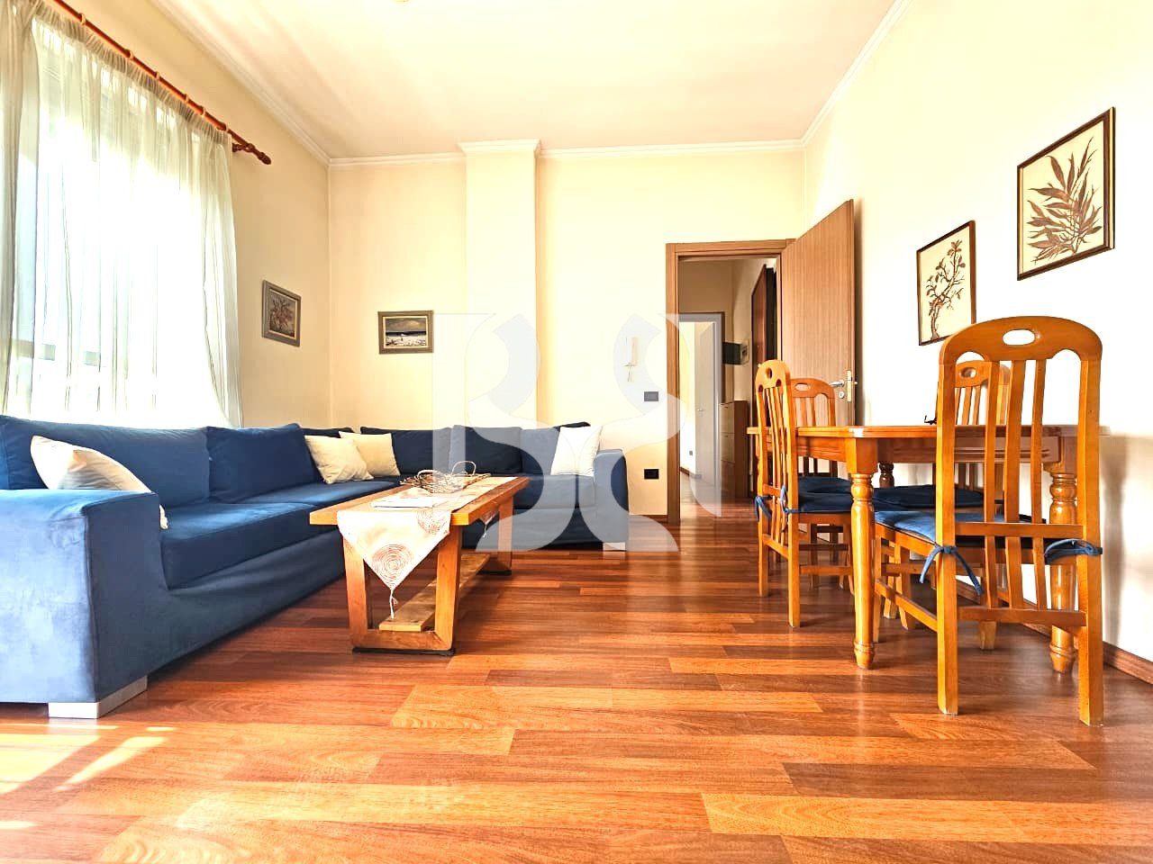 APARTAMENT 1+1 ME QIRA – PAZARI I RI