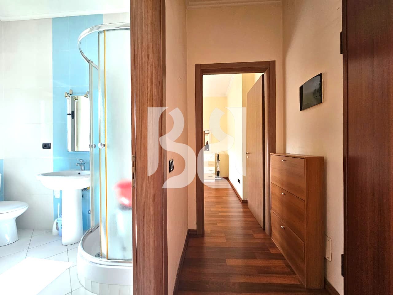 APARTAMENT 1+1 ME QIRA – PAZARI I RI