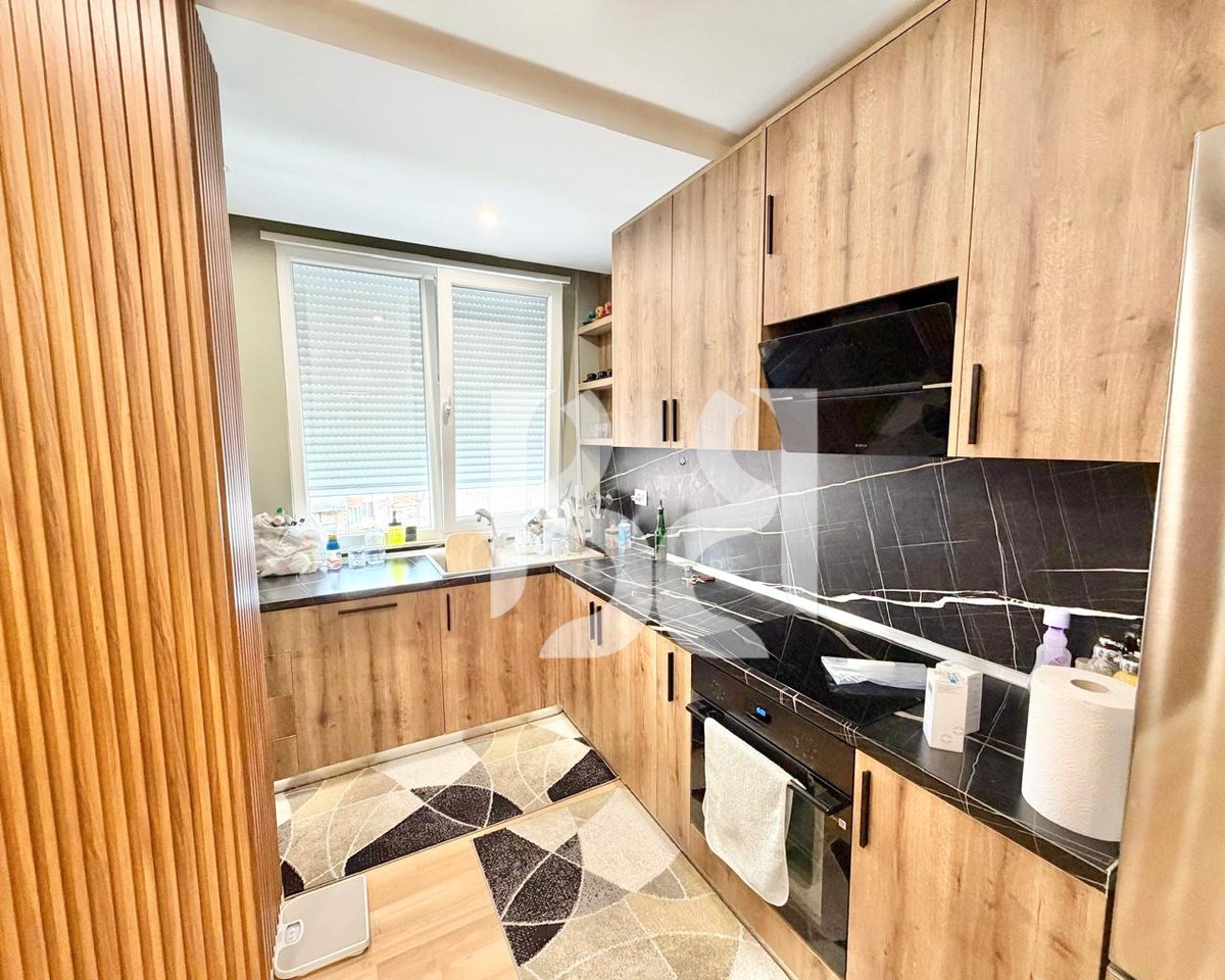 APARTAMENT ME QERA TEK ISH TREGU ELEKTRIK 2+1