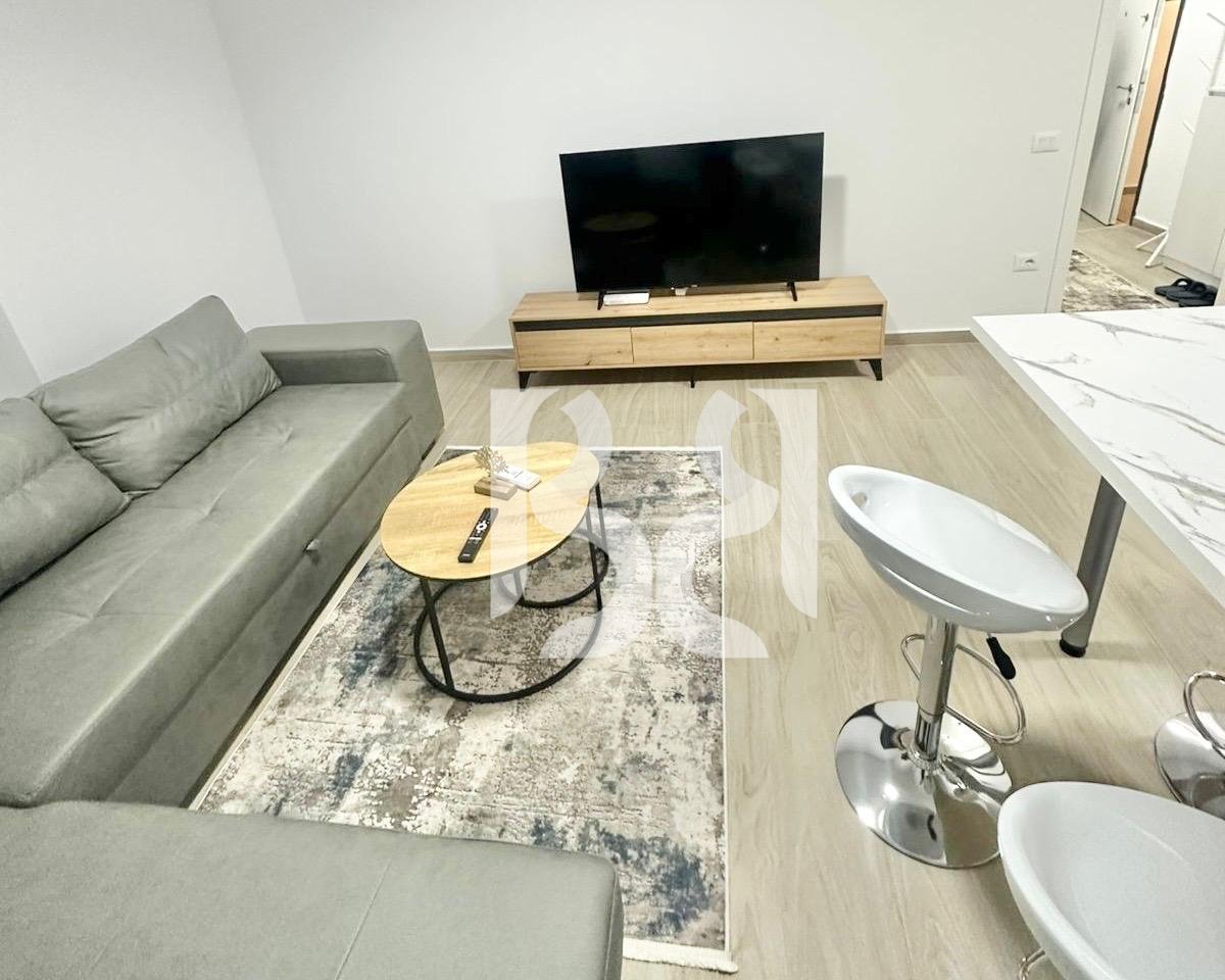 APARTAMENT 2+1+2+ POST PARKIMI ME QERA TEK QENDRA LINKOLN, PAZARI I RI