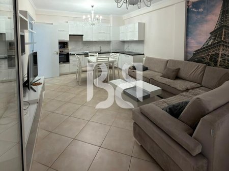 JEPET APARTAMENT 2+1+POST PARKIMI TEK KODRA E DIELLIT**
