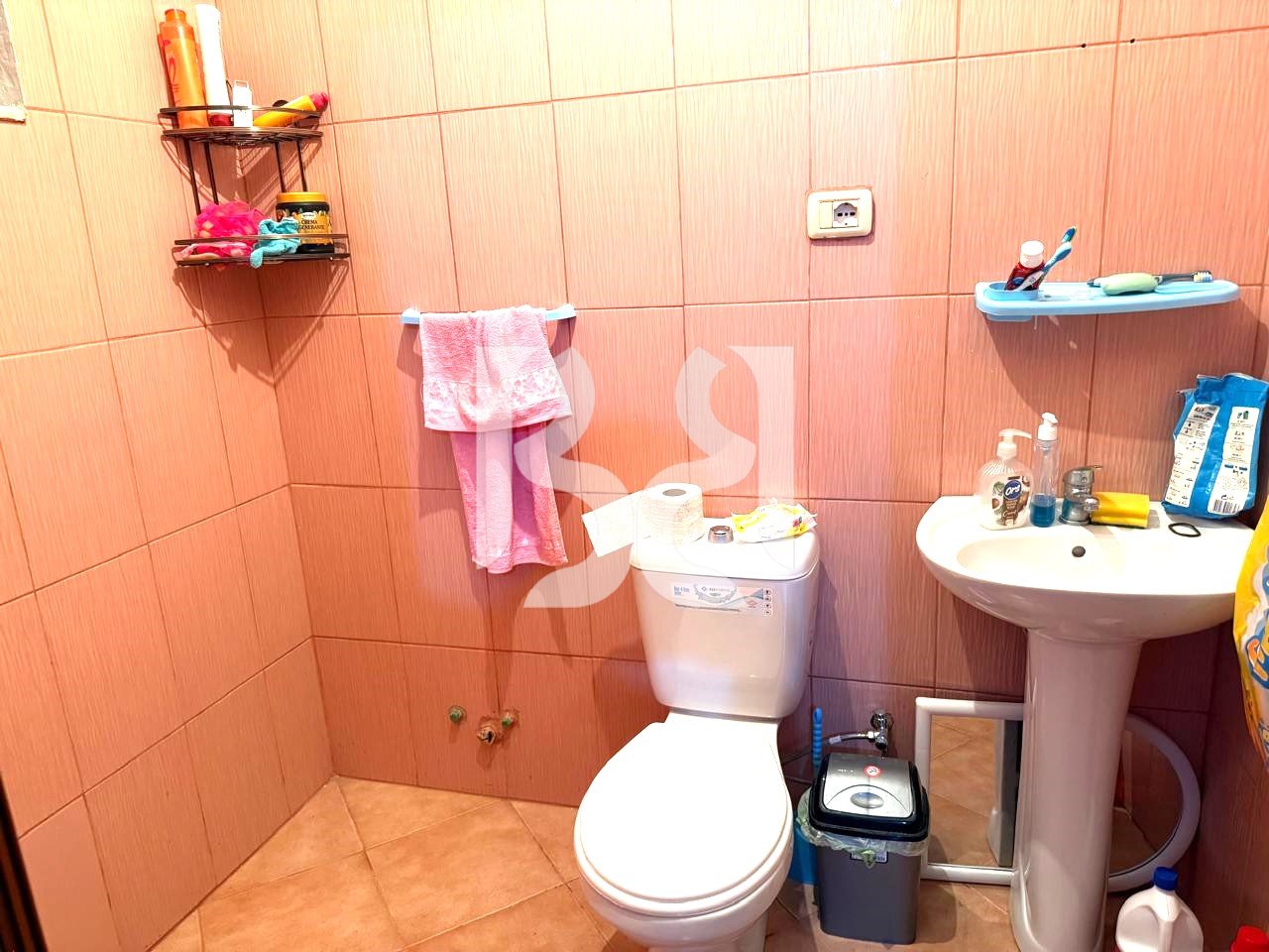 APPARTAMENTO 2+1+2 IN AFFITTO – VIA 5 MAJI / SCUOLA SEVASTI QIRIAZI*